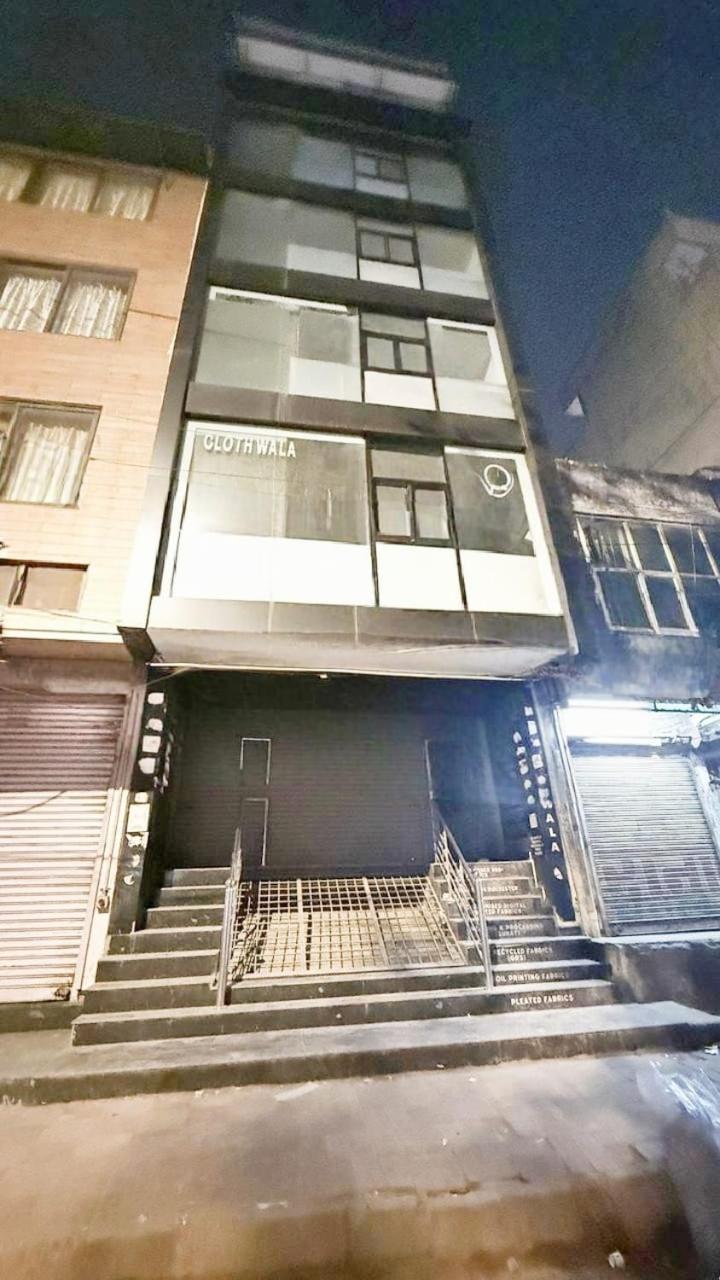 Modern Town Hotel New Delhi Exterior foto